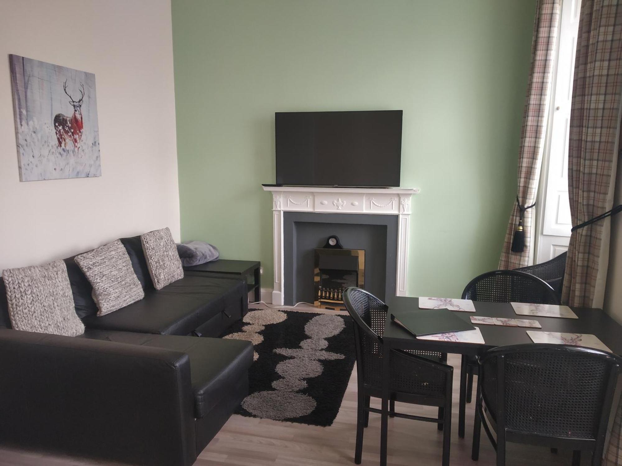 Glasgow City Charlotte Service Aparments Exterior photo