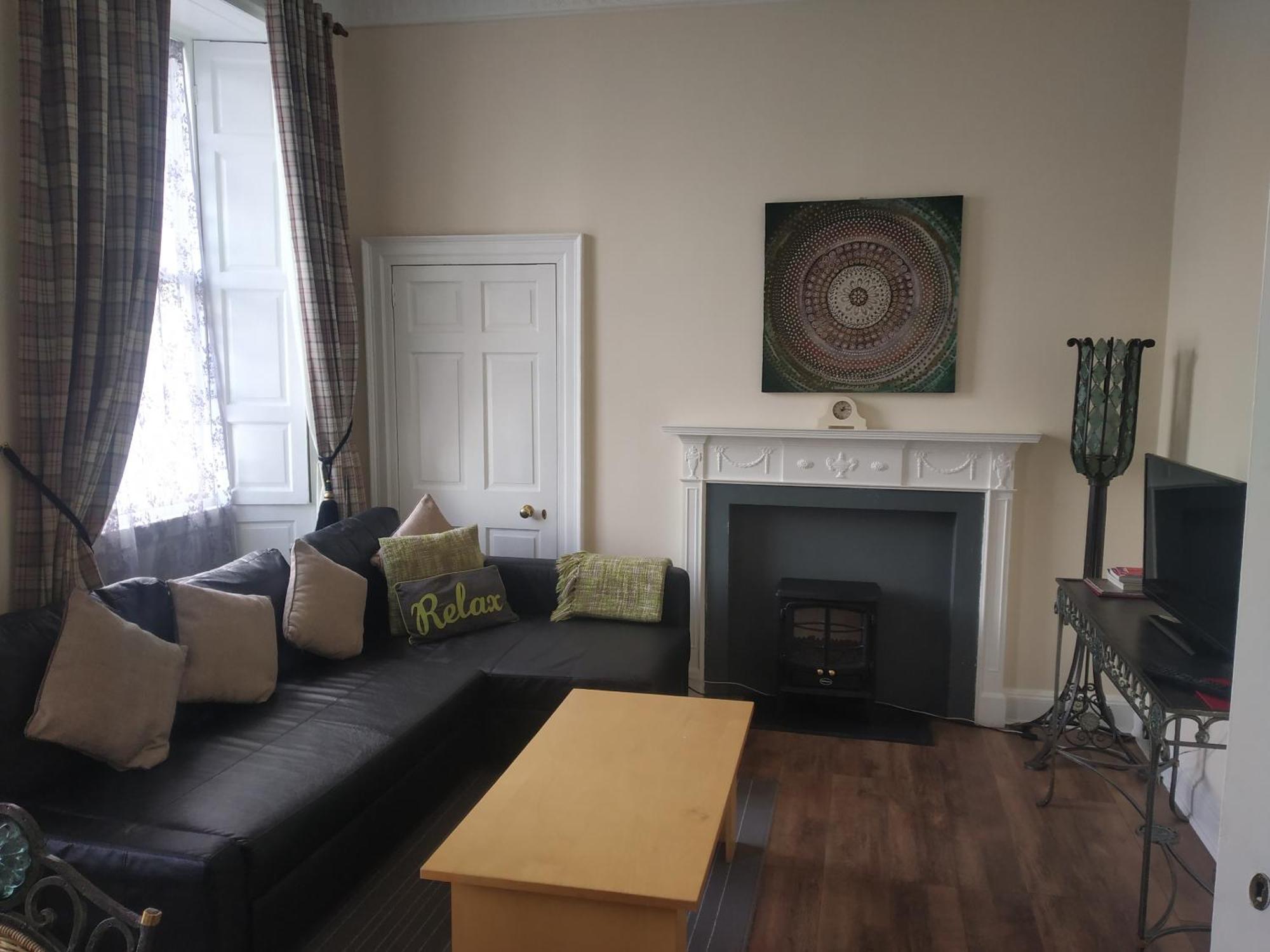 Glasgow City Charlotte Service Aparments Exterior photo